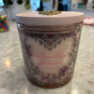 “New”DW Home Strawberry Dreams Floral Candle 13.2 oz